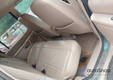 1998 Ford Explorer from USA, damaged, VIN 1FMZU34E3WZA70790